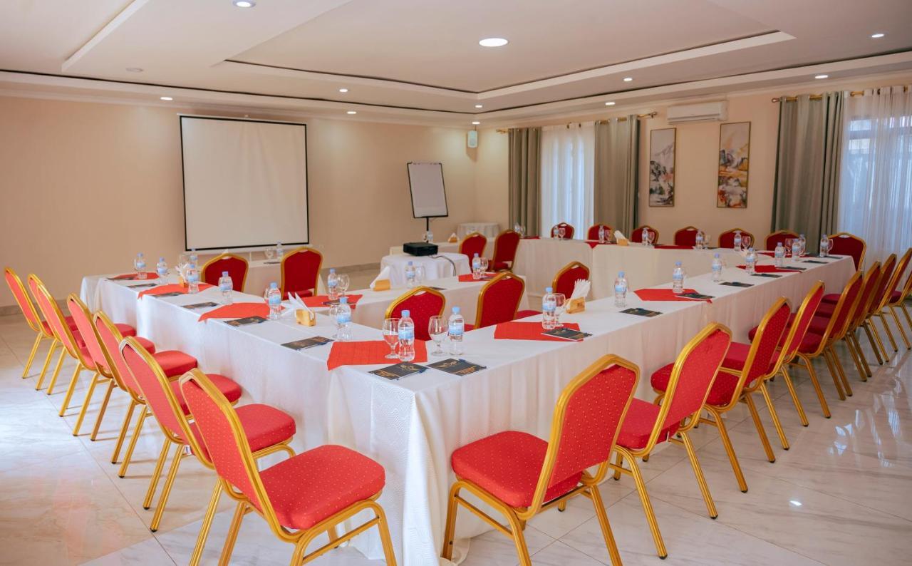 Madras Hotel And Apartments Kigali Esterno foto